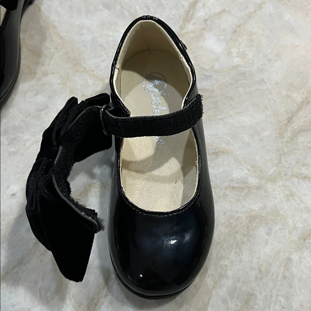 Naturino Black Patent Mary Jane Size 25